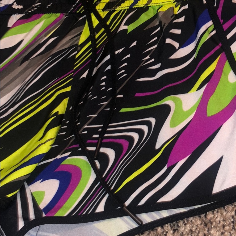 Fabletics workout athletic shorts XS - Picture 3 of 7